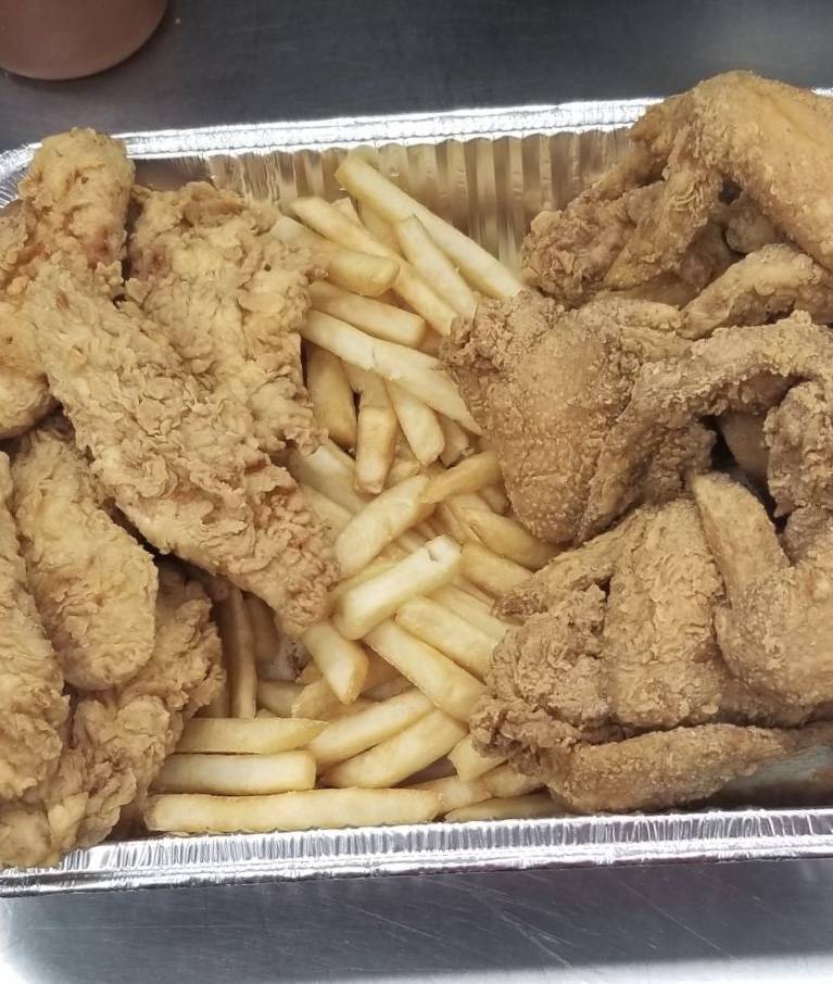 Harolds Chicken #41 Schaumburg | meal takeaway | 1318 N Roselle Rd, Schaumburg, IL 60195, USA | 2243536227 OR +1 224-353-6227