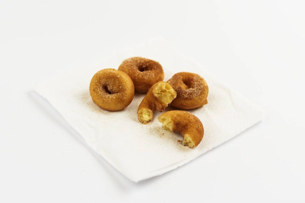 Mini Donut Factory | bakery | 6170 W Grand Ave #471, Gurnee, IL 60031, USA | 8478555970 OR +1 847-855-5970