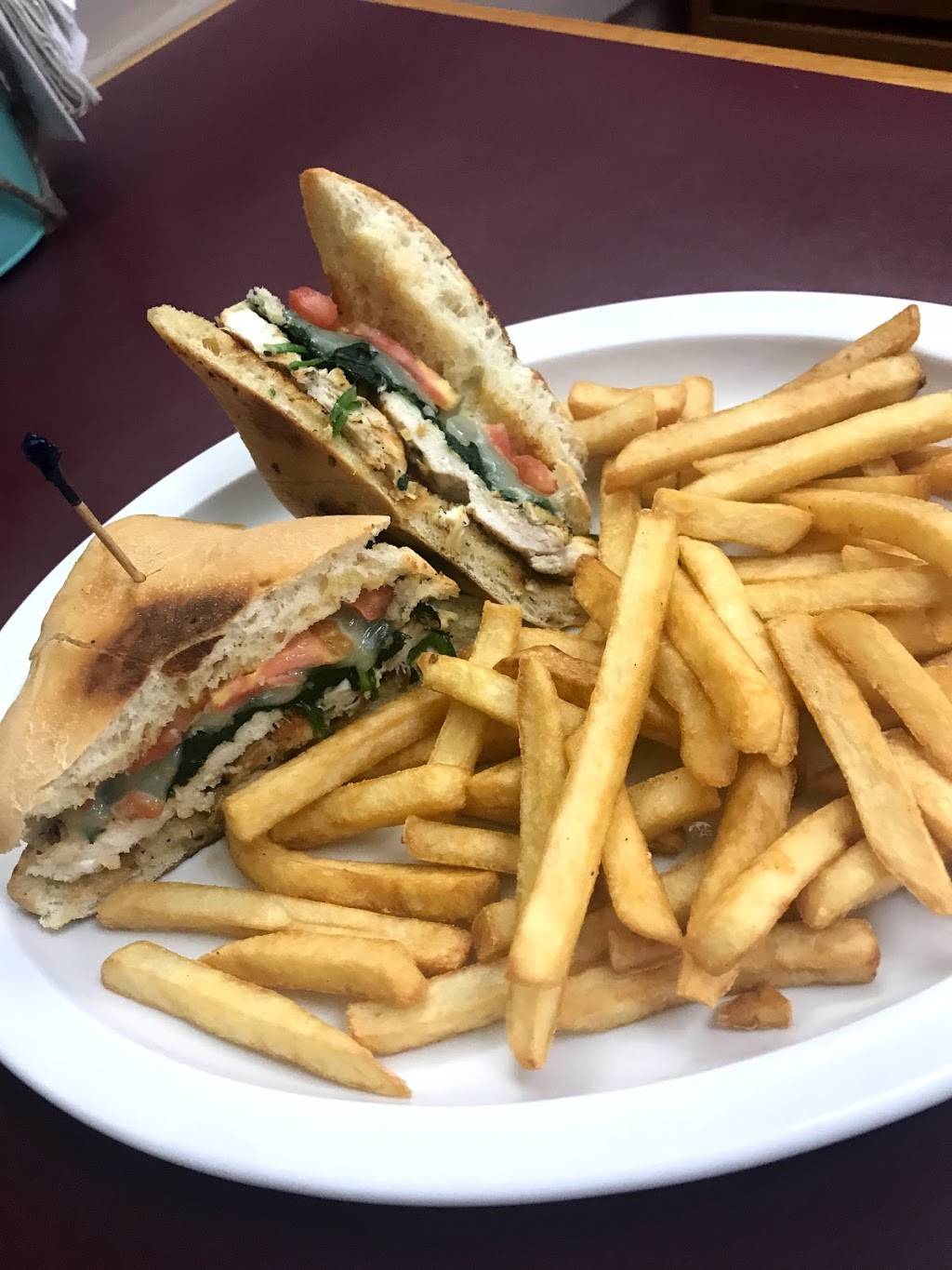 Kozy Kitchen Family Restaurant Llc | restaurant | 2601, 2723 Elm Rd NE, Warren, OH 44483, USA | 3303721252 OR +1 330-372-1252