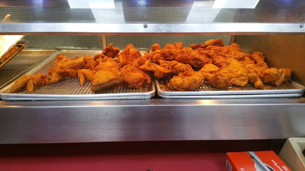 Royal Fried Chicken | restaurant | 2148 11701 Guy R Brewer Blvd, Jamaica, NY 11434, USA | 7182760926 OR +1 718-276-0926