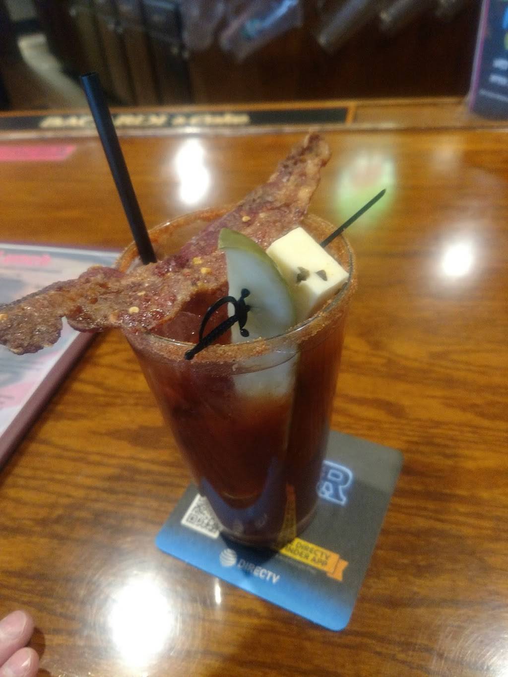 The U Neighborhood Bar And Grill | restaurant | 7500 Douglas Ave, Urbandale, IA 50322, USA | 5152789575 OR +1 515-278-9575