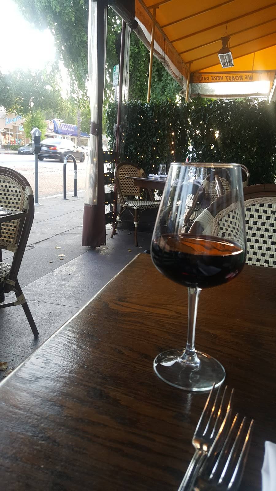 La Cava | restaurant | 13565 Ventura Blvd, Sherman Oaks, CA 91423, USA | 8189811517 OR +1 818-981-1517