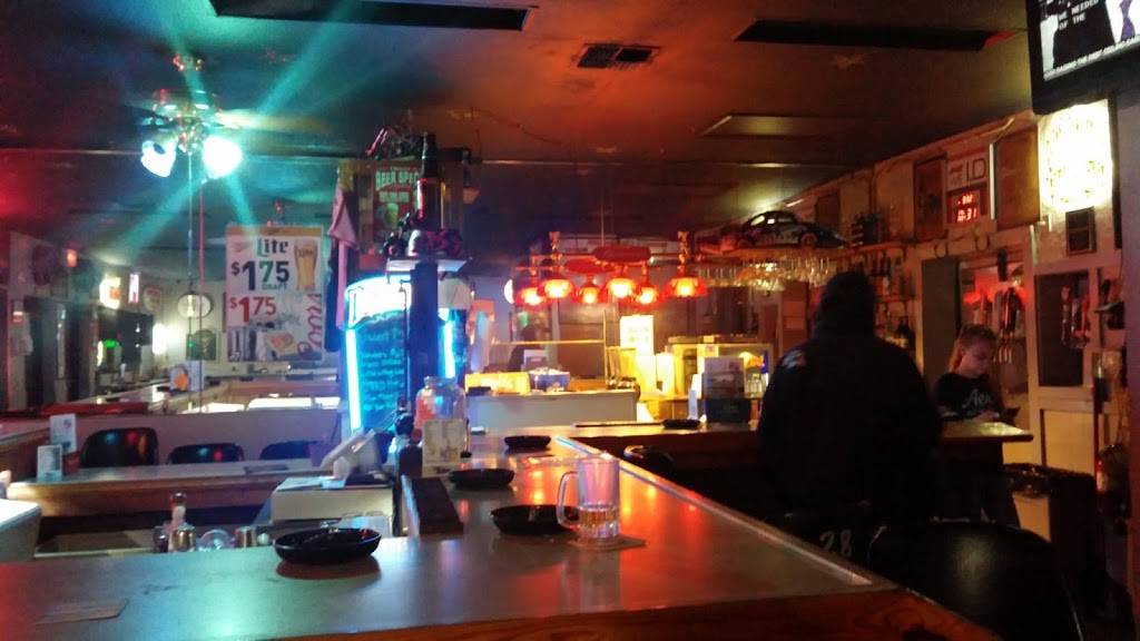 Steves Trackside Bar | restaurant | 16485 S US-301, Summerfield, FL 34491, USA | 3523478226 OR +1 352-347-8226