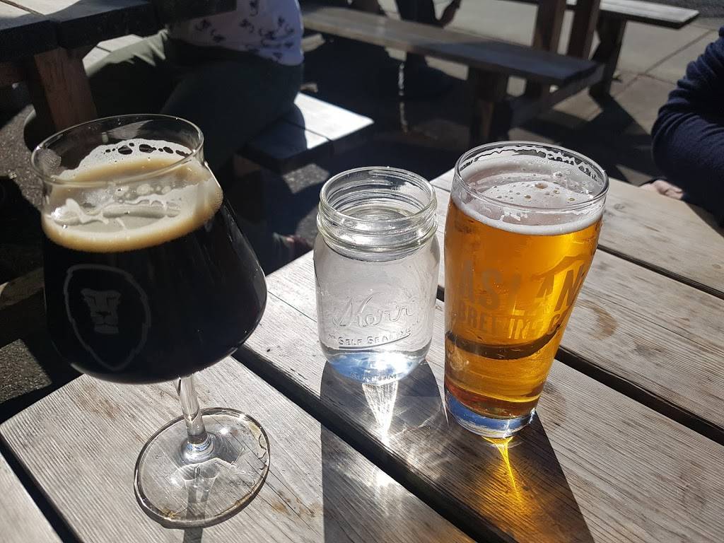 Aslan Brewing Company | restaurant | 1330 N Forest St, Bellingham, WA 98225, USA | 3603934106 OR +1 360-393-4106