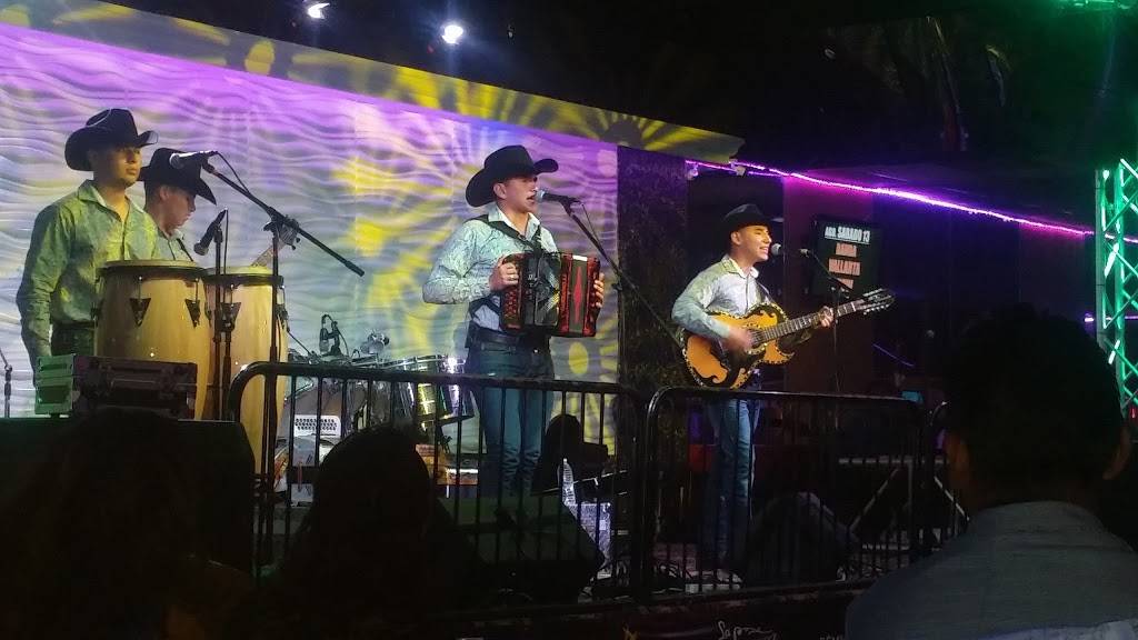 La Sierra Nightclub | night club | 8632 Van Nuys, Panorama City, CA 91402, USA | 8188301919 OR +1 818-830-1919