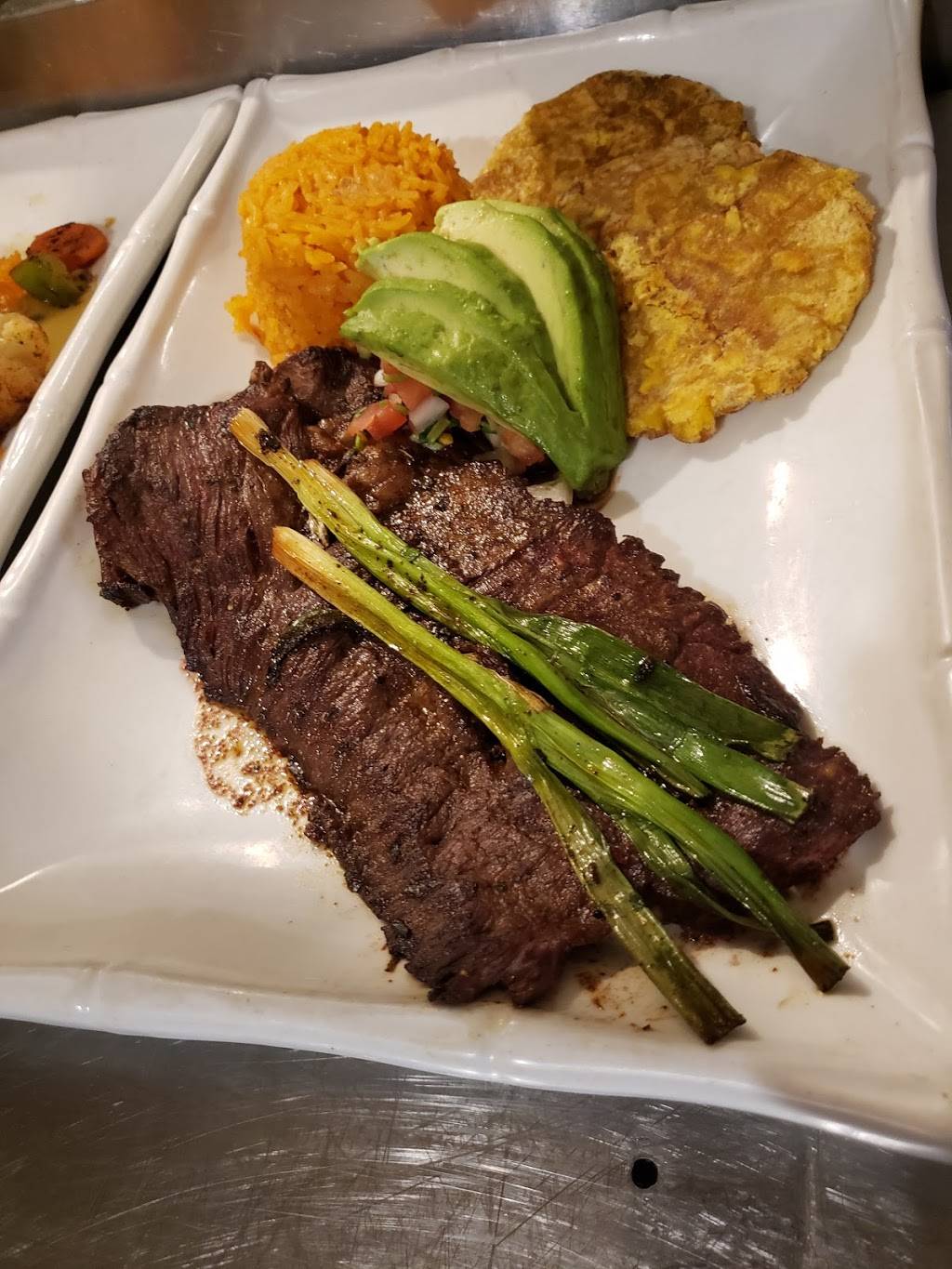 Plaza Azteca | restaurant | 3260 Berlin Turnpike, Newington, CT 06111, USA | 8604369708 OR +1 860-436-9708