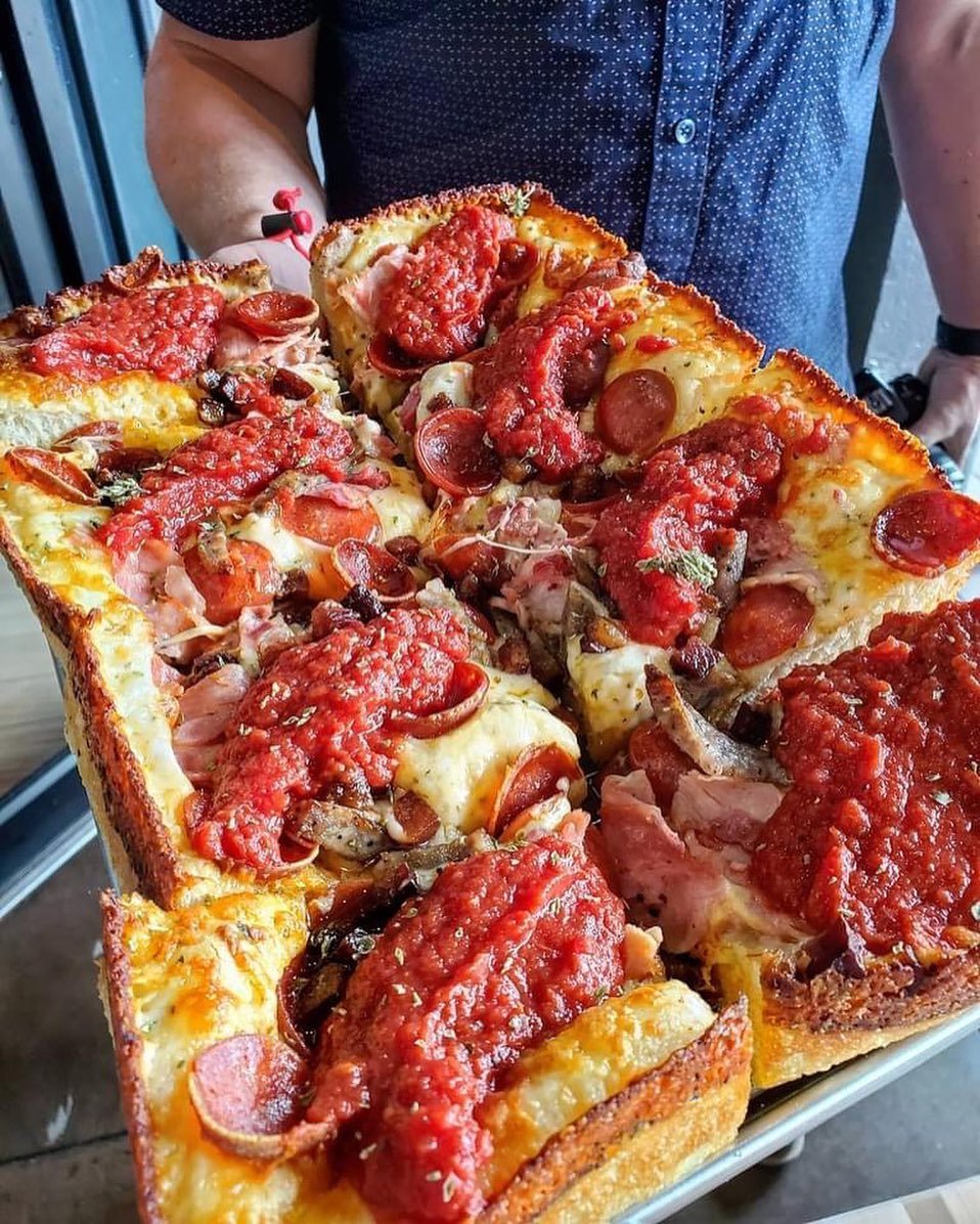 Rendezvous Pizza - Quail Springs | restaurant | 14020 N May Ave, Oklahoma City, OK 73134, USA | 4058496775 OR +1 405-849-6775