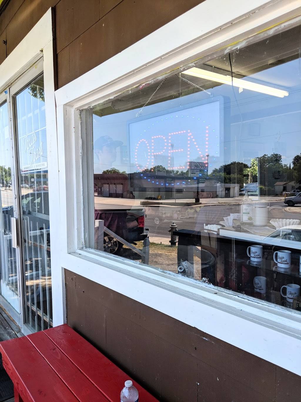 Texas Toast Breakfast & Burgers | restaurant | 3307 S Zarzamora St, San Antonio, TX 78225, USA | 2103329684 OR +1 210-332-9684