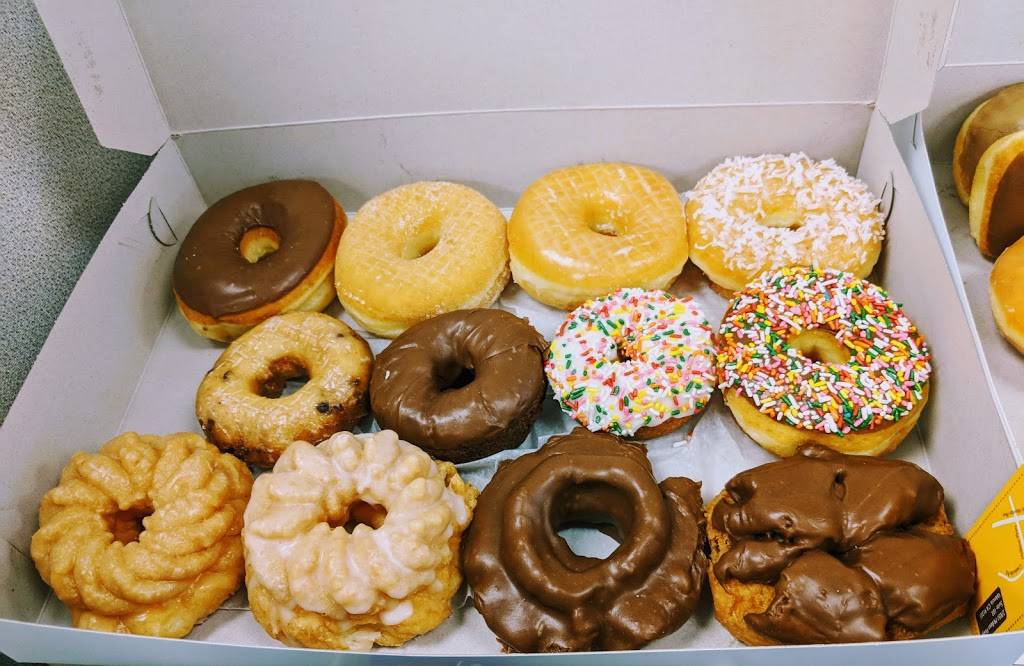 Luvn Donuts | bakery | 27051 McBean Pkwy #103, Valencia, CA 91355, USA | 6618881195 OR +1 661-888-1195
