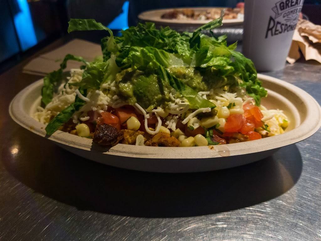 Chipotle Mexican Grill | restaurant | 2165 Dixwell Ave Ste 2, Hamden, CT 06514, USA | 2032308185 OR +1 203-230-8185