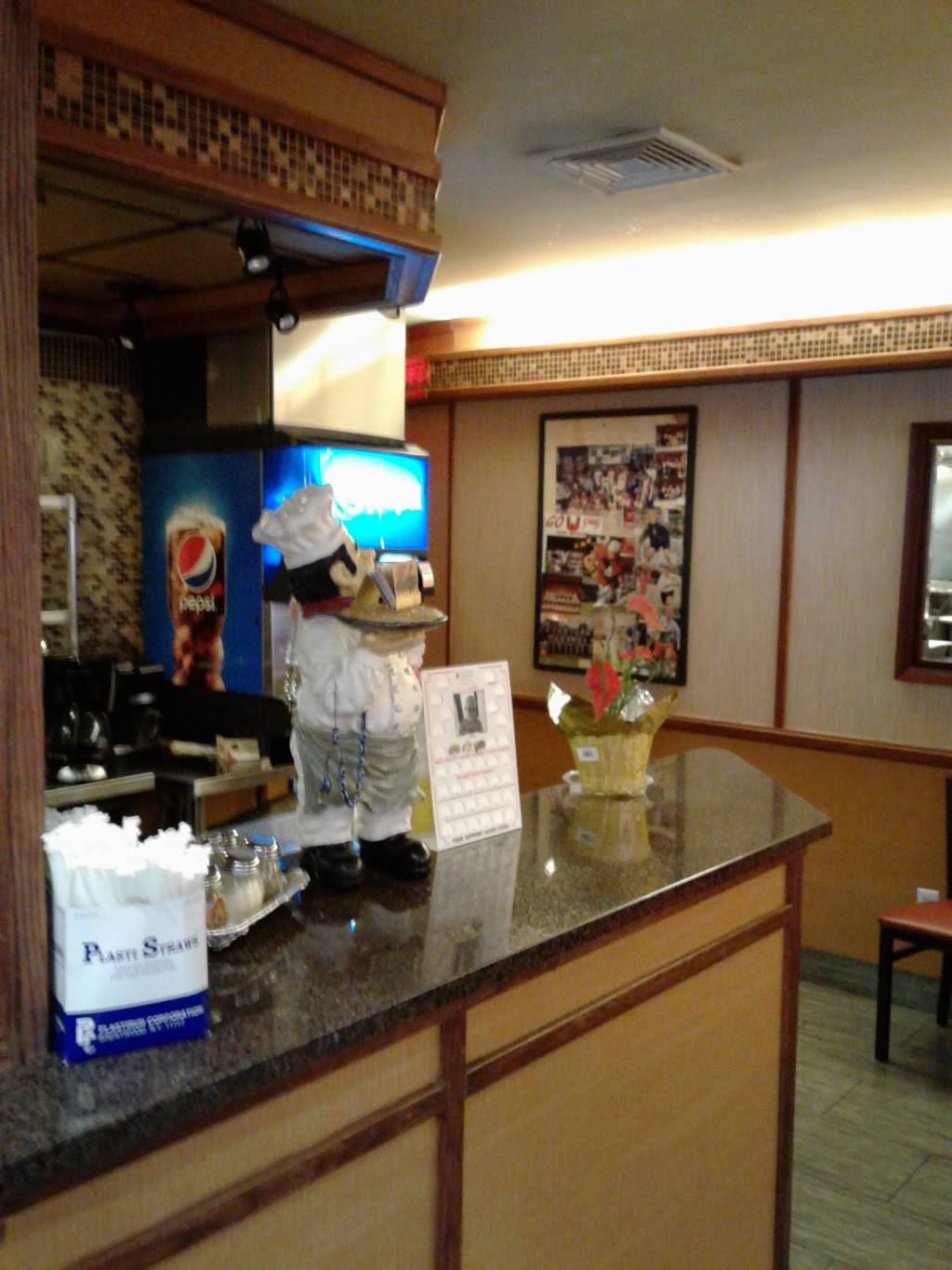 Mikes Pizza | restaurant | 1560 Post Rd, Fairfield, CT 06824, USA | 2032552292 OR +1 203-255-2292