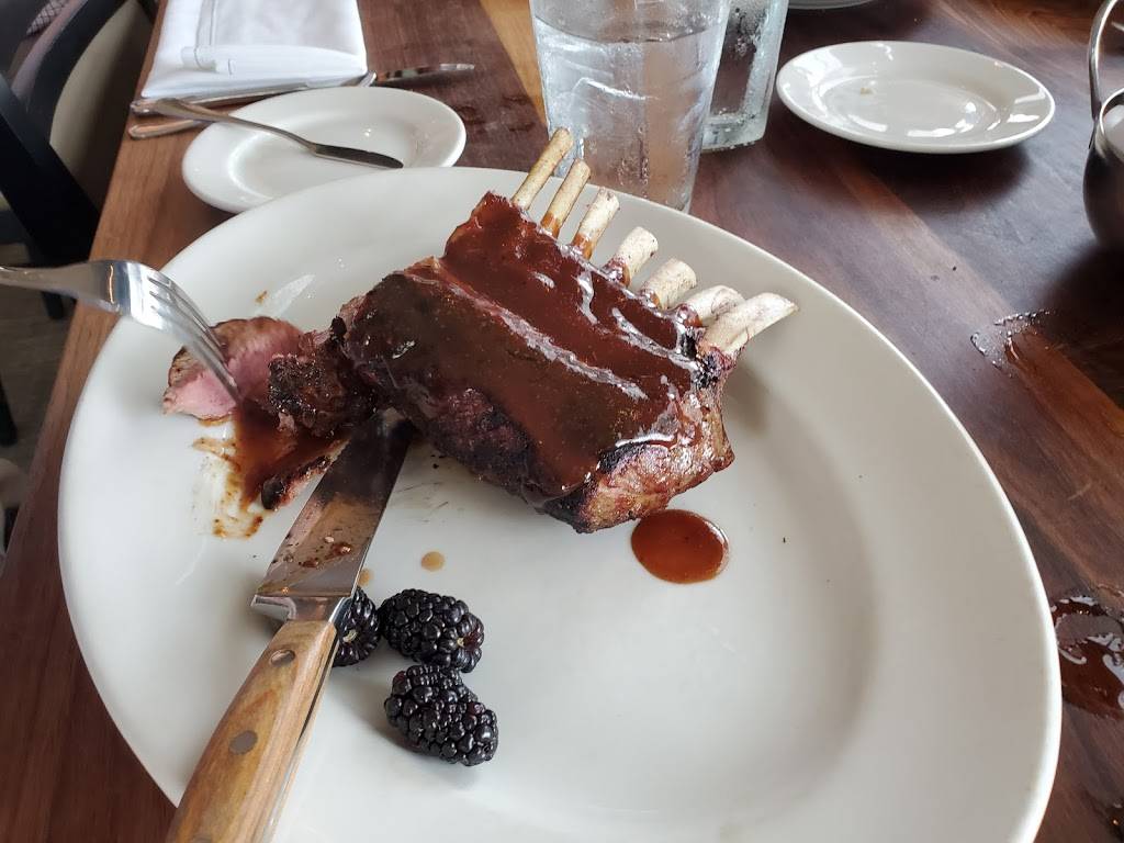 Broadway 10 Bar & Chophouse | restaurant | 1101, Buick Building, N Broadway Ave, Oklahoma City, OK 73103, USA | 4052123949 OR +1 405-212-3949