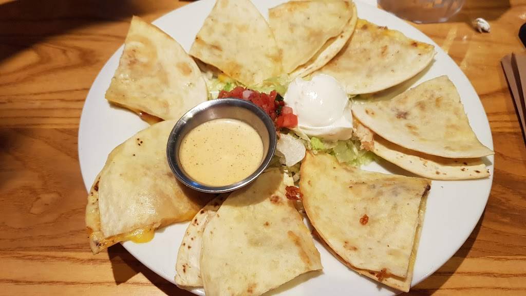 Chilis Grill & Bar | meal takeaway | 708 Cagan View Rd, Clermont, FL 34714, USA | 3523941133 OR +1 352-394-1133