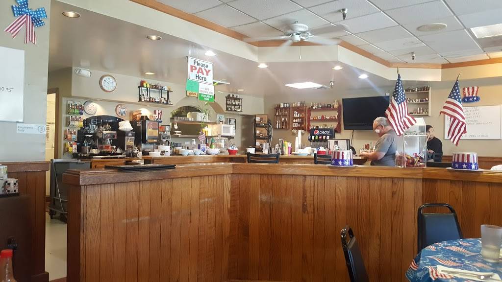 Norms Kitchen | restaurant | 478 Larkfield Center, Santa Rosa, CA 95403, USA | 7075794007 OR +1 707-579-4007