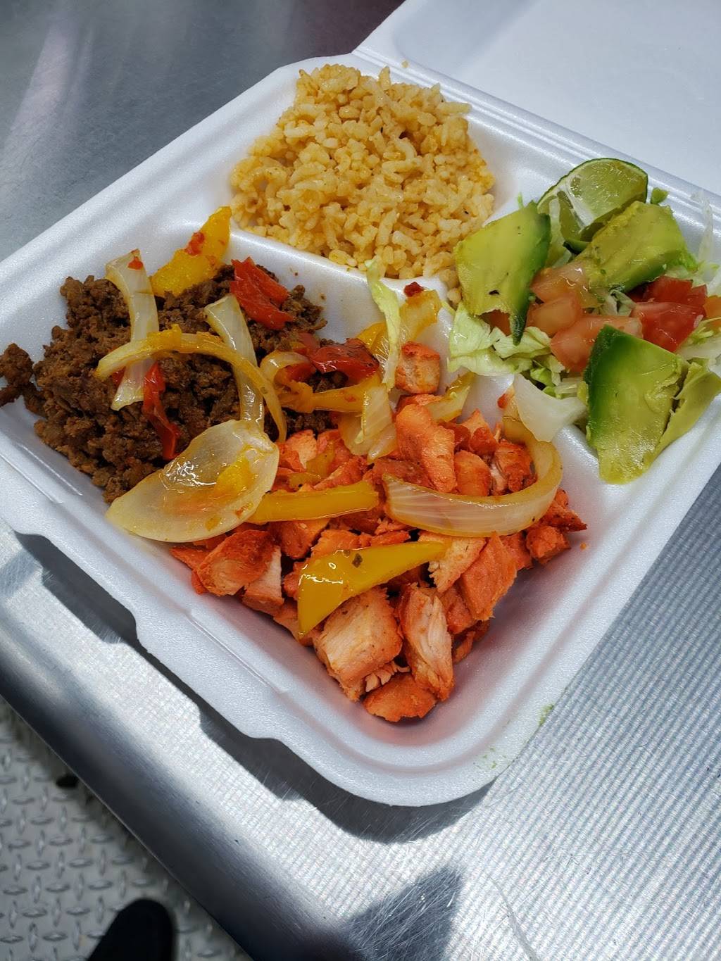 Xacal-Hut | restaurant | 747 Kress St, Houston, TX 77020, USA | 8327293587 OR +1 832-729-3587