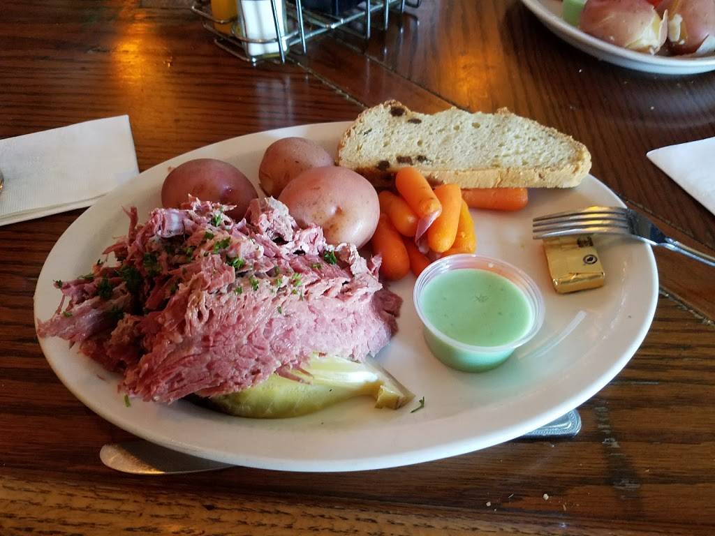 Roosters Barn & Grill | restaurant | 122 W Lake St, Bloomingdale, IL 60108, USA | 6303079995 OR +1 630-307-9995