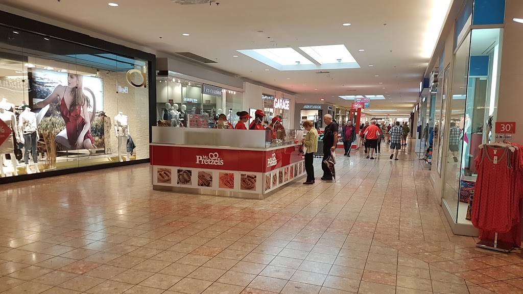 Mr Pretzels - Repentigny | restaurant | 100 Boulevard Brien, Repentigny, QC J6A 5N4, Canada | 4506548300 OR +1 450-654-8300