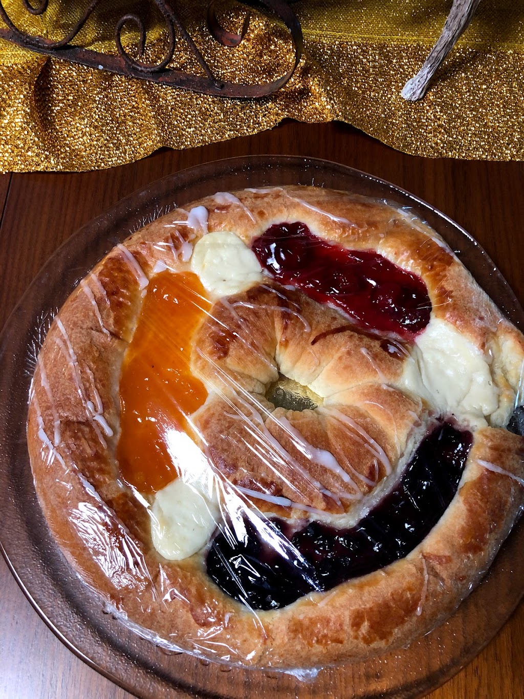 Karls Quality Bakery | bakery | 111 E Dunlap Ave #13, Phoenix, AZ 85020, USA | 6029977849 OR +1 602-997-7849