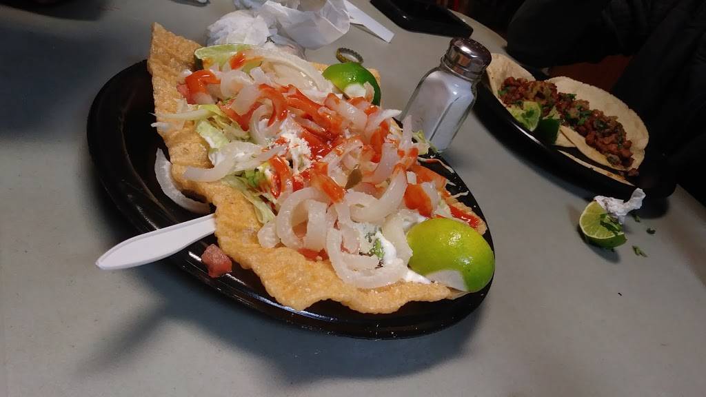 Azteca #2 Tienda y Panaderia | bakery | 996 Patton Ave # B, Asheville, NC 28806, USA | 8282517283 OR +1 828-251-7283