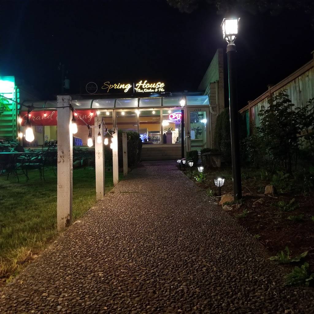 Spring House Thai Kitchen and Pho | restaurant | 2223 California Ave SW, Seattle, WA 98116, USA | 2069378807 OR +1 206-937-8807