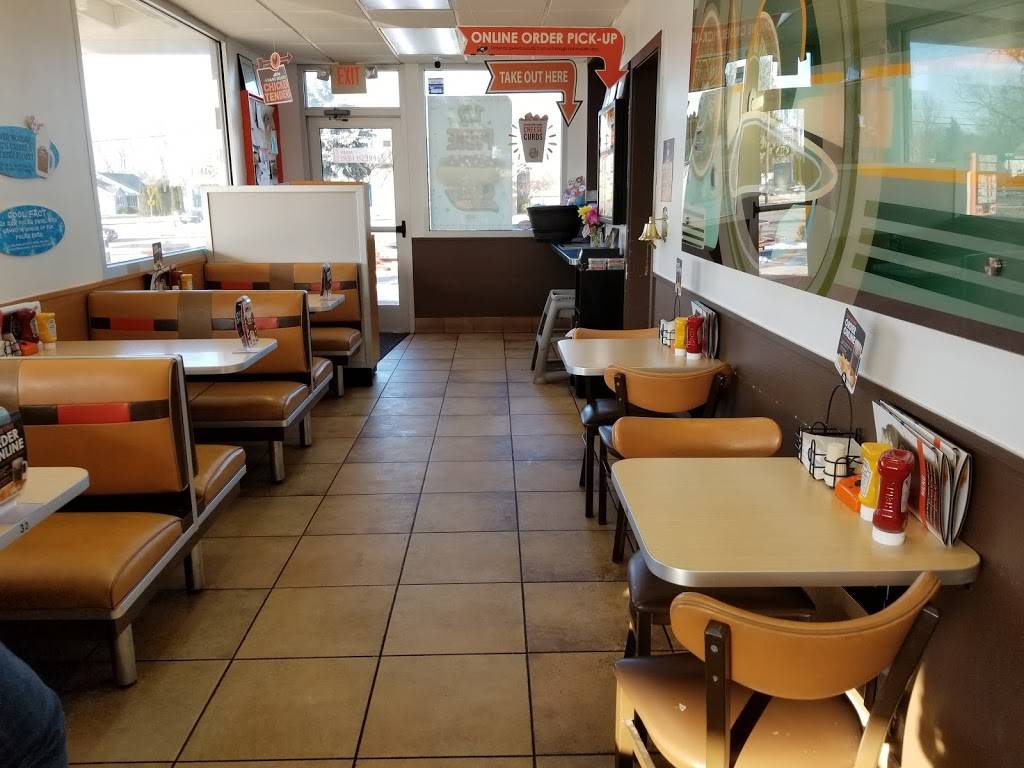 A&W Restaurant | restaurant | 2187 W 9th Ave, Oshkosh, WI 54904, USA | 9202334677 OR +1 920-233-4677