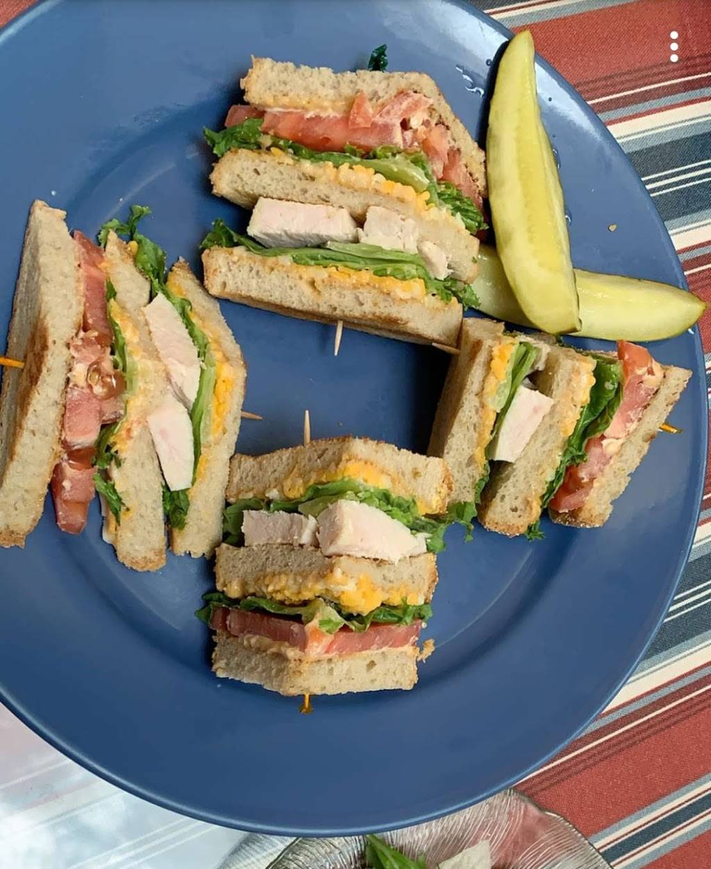 Pauls Kitchen | restaurant | 2565 Dougall Ave, Windsor, ON N8X 1T5, Canada | 5199668080 OR +1 519-966-8080