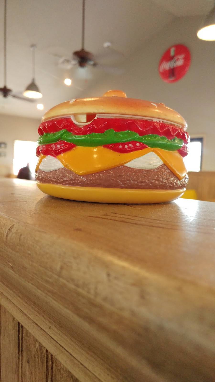 Double D Burger | restaurant | 2236 Jesse Jewell Pkwy, Gainesville, GA 30507, USA | 7705327191 OR +1 770-532-7191
