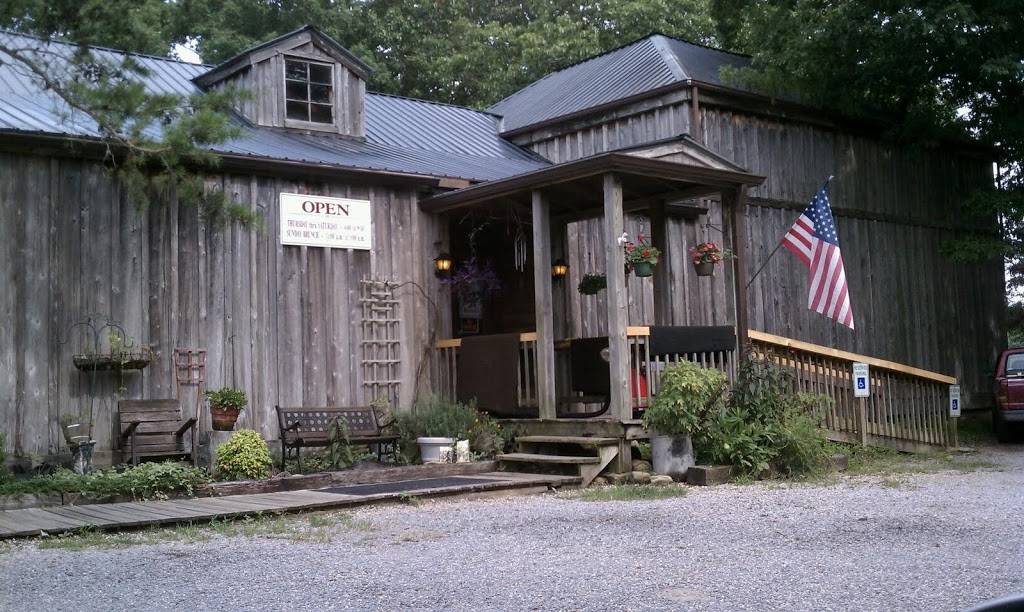 Bacaras Family Restaurant | restaurant | 329 Wheeler Ln, Jamestown, TN 38556, USA | 9318797121 OR +1 931-879-7121