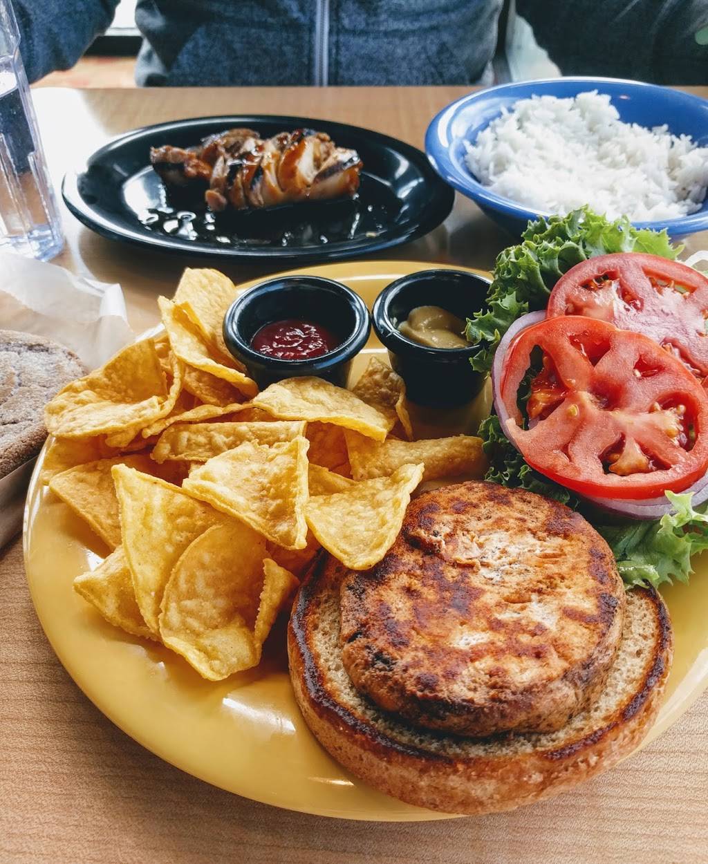 Cafe Yumm! - Cascade Park Plaza | restaurant | 305 SE Chkalov Dr Ste 128, Vancouver, WA 98683, USA | 3608919866 OR +1 360-891-9866