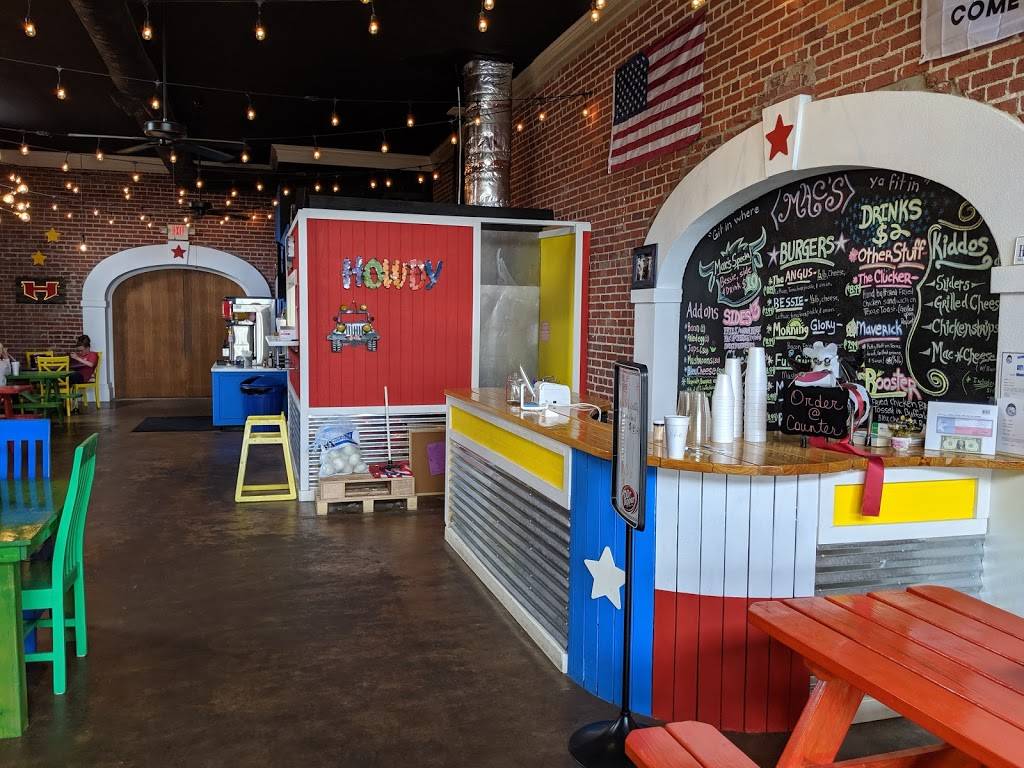 Macs Burgers | restaurant | 106 W Main St, Henderson, TX 75652, USA | 9037222193 OR +1 903-722-2193