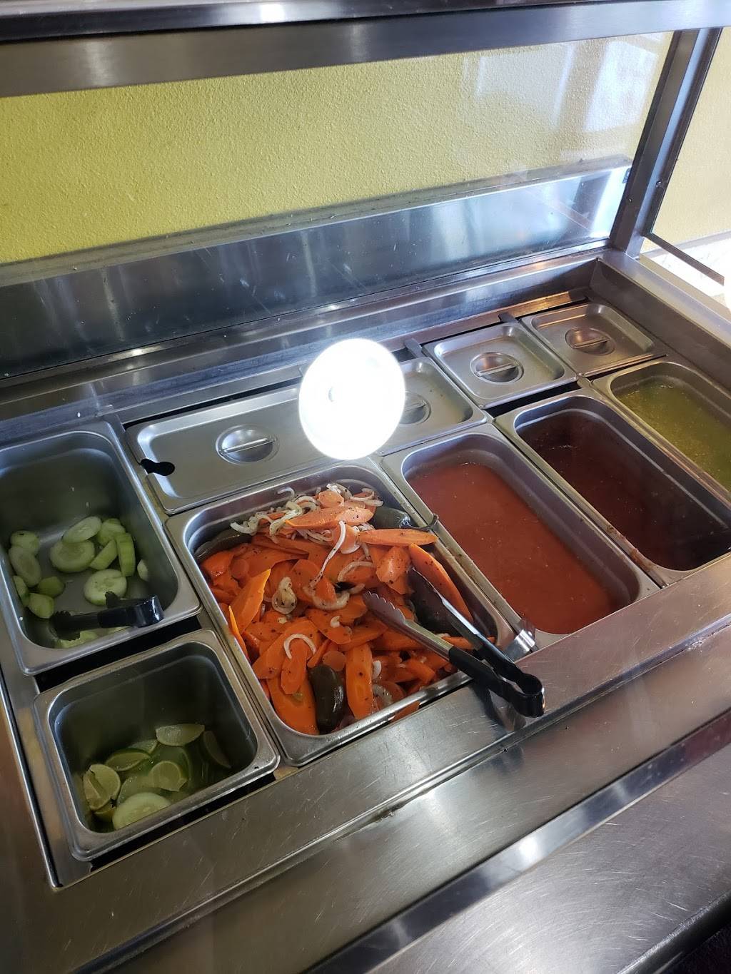 Roberto’s | restaurant | 2810 Bicentennial Pkwy #120, Henderson, NV 89044, USA | 7024749100 OR +1 702-474-9100