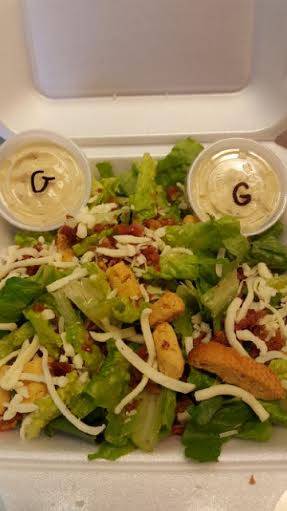 Robertos Pizzeria | restaurant | 232 High St, Southampton, ON N0H 2L0, Canada | 5197973787 OR +1 519-797-3787