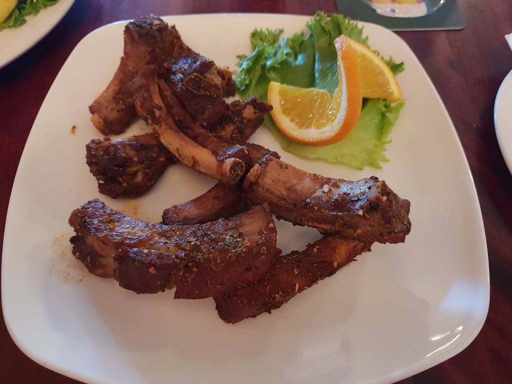 The Stout Monk | restaurant | 478 Dundas St W, Oakville, ON L6H 6Y3, Canada | 9052574004 OR +1 905-257-4004