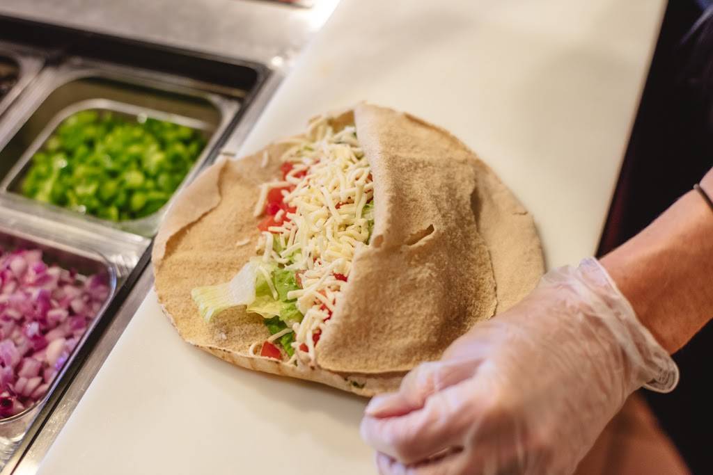 Pita Pit | restaurant | 50966 Romeo Plank Rd, Macomb, MI 48044, USA | 5868463236 OR +1 586-846-3236