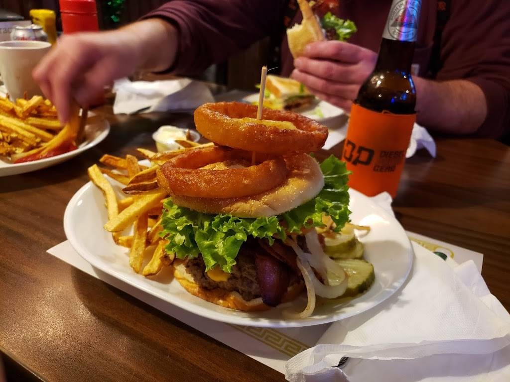 West Dubuque Tap | restaurant | 1701 Asbury Rd, Dubuque, IA 52001, USA | 5635569647 OR +1 563-556-9647