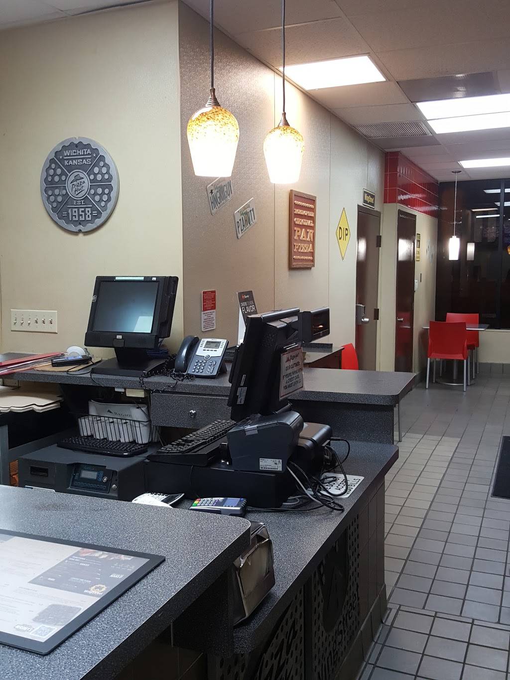 Pizza Hut | meal takeaway | 28640 S Dixie Hwy, Homestead, FL 33033, USA | 3052476100 OR +1 305-247-6100