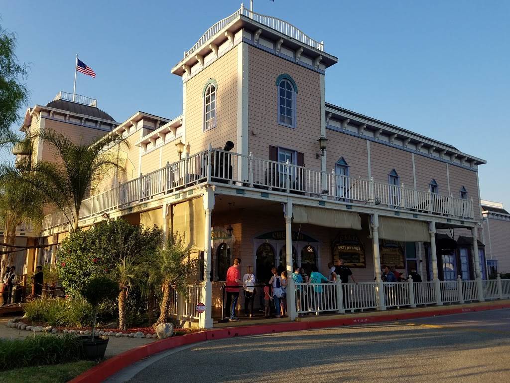 Pirates Dinner Adventure | restaurant | 7600 Beach Blvd, Buena Park, CA 90620, USA | 7146901497 OR +1 714-690-1497