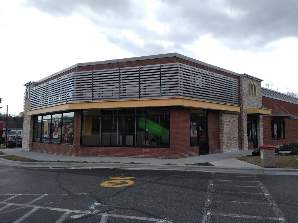 McDonalds | cafe | 177 NC-67, Jonesville, NC 28642, USA | 3365264308 OR +1 336-526-4308