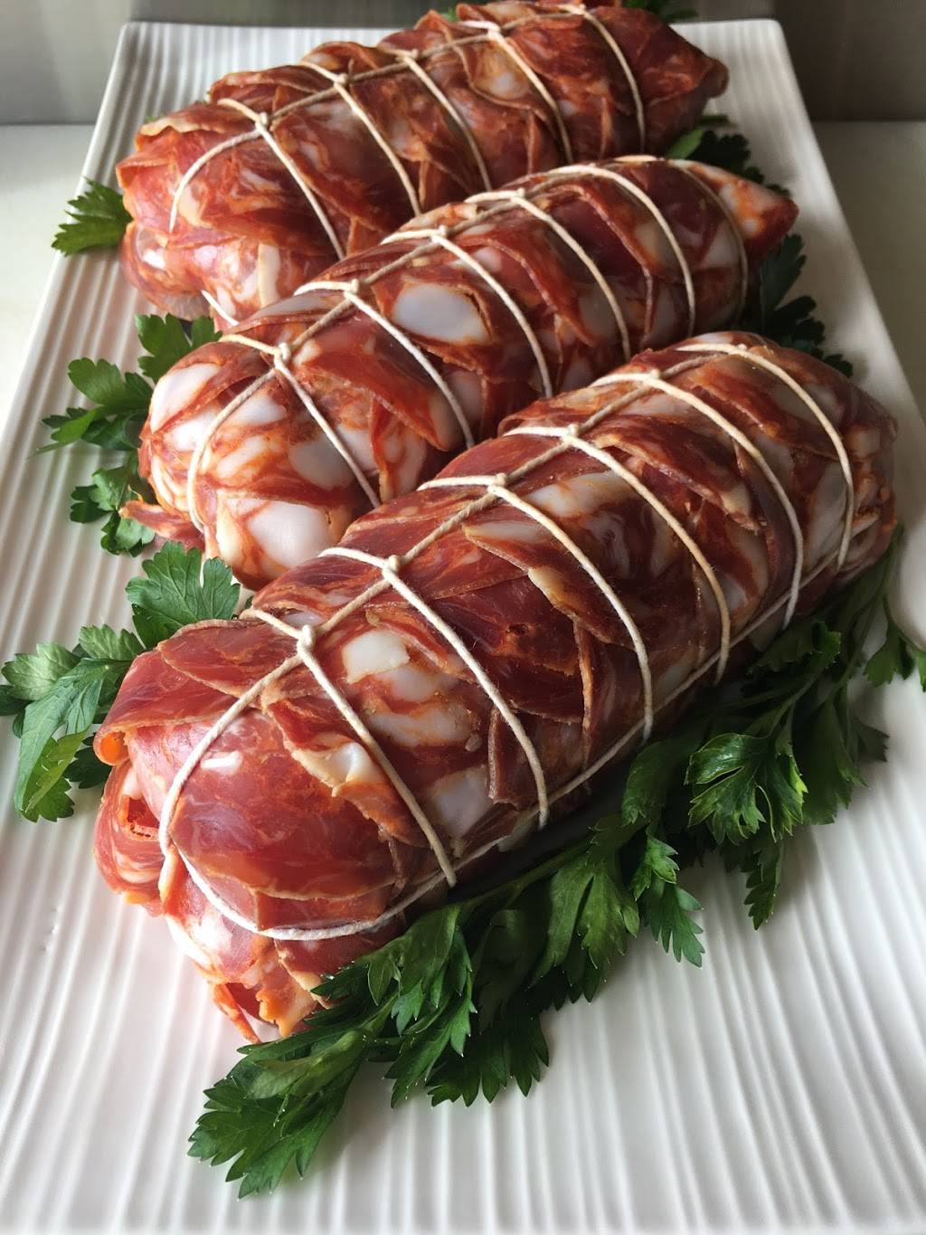 Primal Cuts | restaurant | 550 Lansdowne St W, Peterborough, ON K9J 8J8, Canada | 7057756328 OR +1 705-775-6328