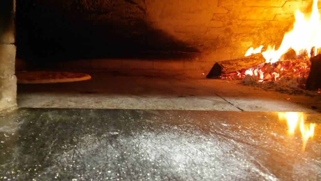 Delizioso Brick Oven Pizza | meal takeaway | 3696 Main St, Stratford, CT 06614, USA | 2039084444 OR +1 203-908-4444