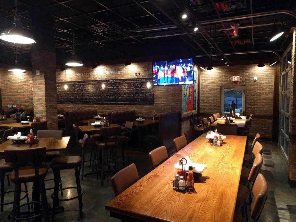 Chuck Lager Americas Tavern | restaurant | 4500 Linden Hill Rd, Wilmington, DE 19808, USA | 3028036570 OR +1 302-803-6570