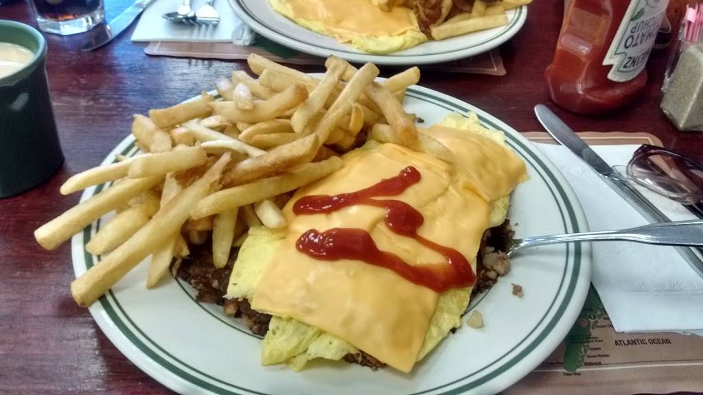 Noras Deli | restaurant | 381 Avenel St, Avenel, NJ 07001, USA | 7327261980 OR +1 732-726-1980