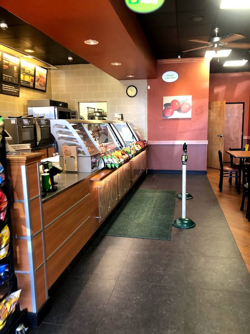 Subway | restaurant | 157 Bedford St, Burlington, MA 01803, USA | 7812704479 OR +1 781-270-4479