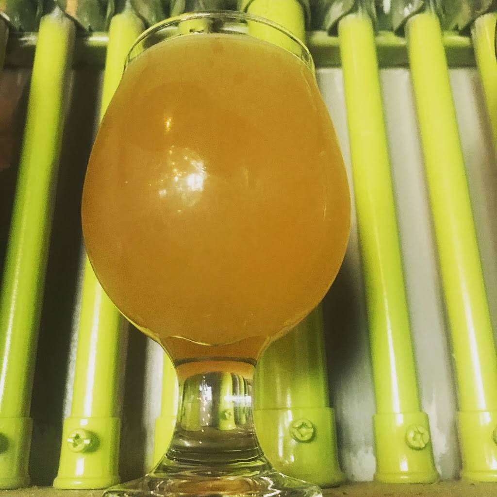 Half Barrel Beer Project | restaurant | 9650 Universal Blvd #143, Orlando, FL 32819, USA | 4072033946 OR +1 407-203-3946