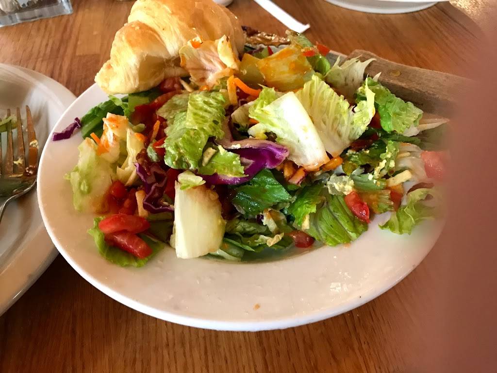 Raffertys Restaurant and Bar | restaurant | 4577, 4041 Armory Oaks Dr, Nashville, TN 37204, USA | 6152799660 OR +1 615-279-9660