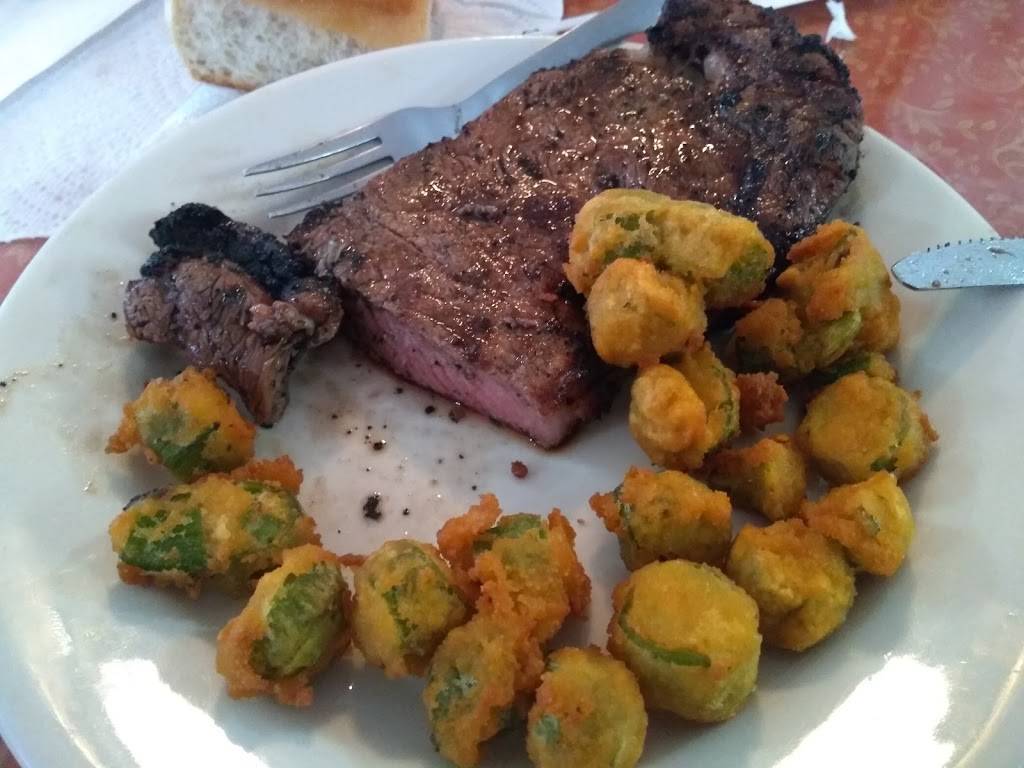 Reynas Cafe | restaurant | 7902 US-59 BUS, Hungerford, TX 77448, USA | 9795310880 OR +1 979-531-0880