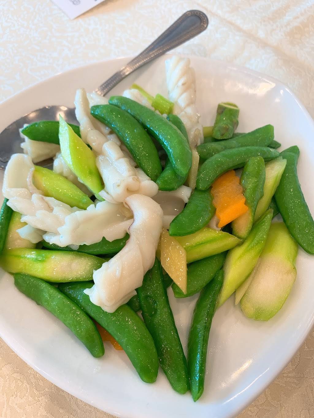 Golden Treasure Seafood Restaurant | restaurant | 60-06 Main St, Flushing, NY 11355, USA | 7189611388 OR +1 718-961-1388