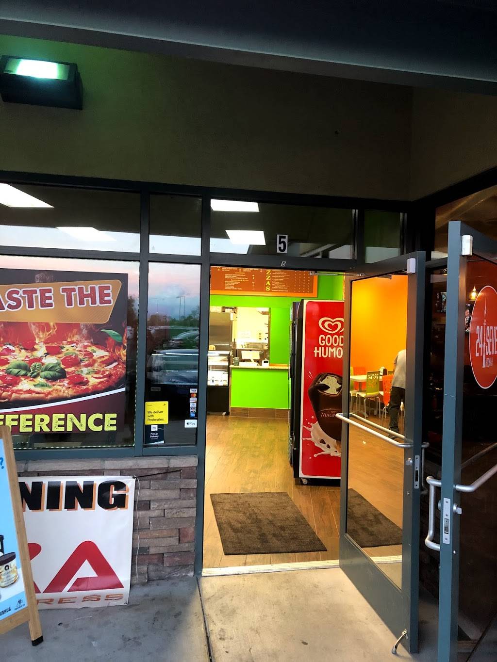 Pizza & Wings Express | restaurant | 1175 W Ray Rd # 5, Chandler, AZ 85224, USA | 4806872268 OR +1 480-687-2268