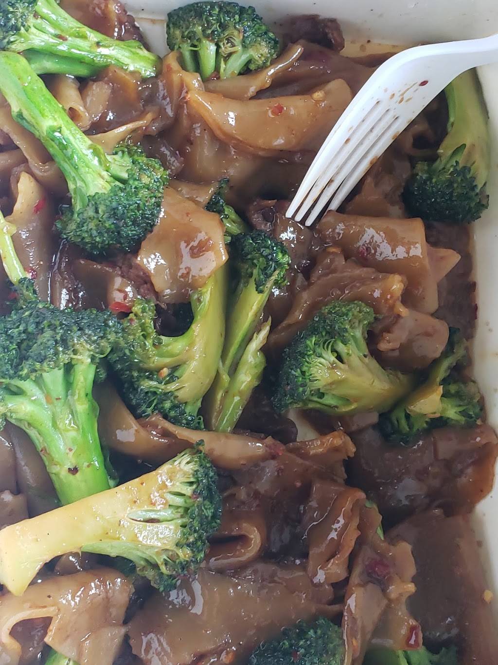 Thai Mango | restaurant | 8145 SE 82nd Ave, Portland, OR 97266, USA | 5037065744 OR +1 503-706-5744