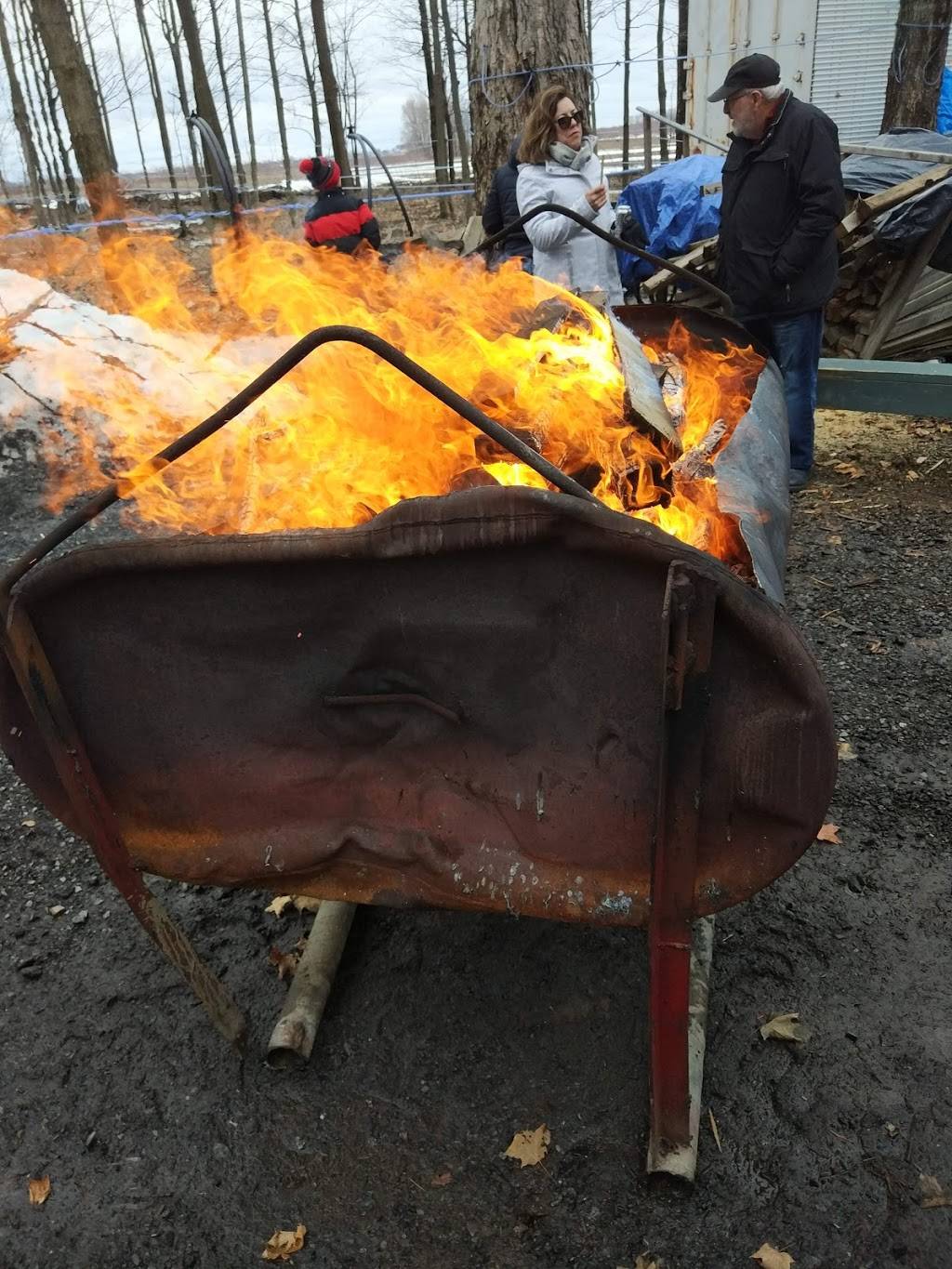 La belle vie en sucre | restaurant | 85 des, Rue des Coteaux, Mercier, QC J6R 2L1, Canada | 5147107443 OR +1 514-710-7443